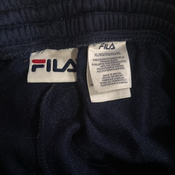 Fila vintage sweatpants (1990-1995ish) - Picture 3 of 3